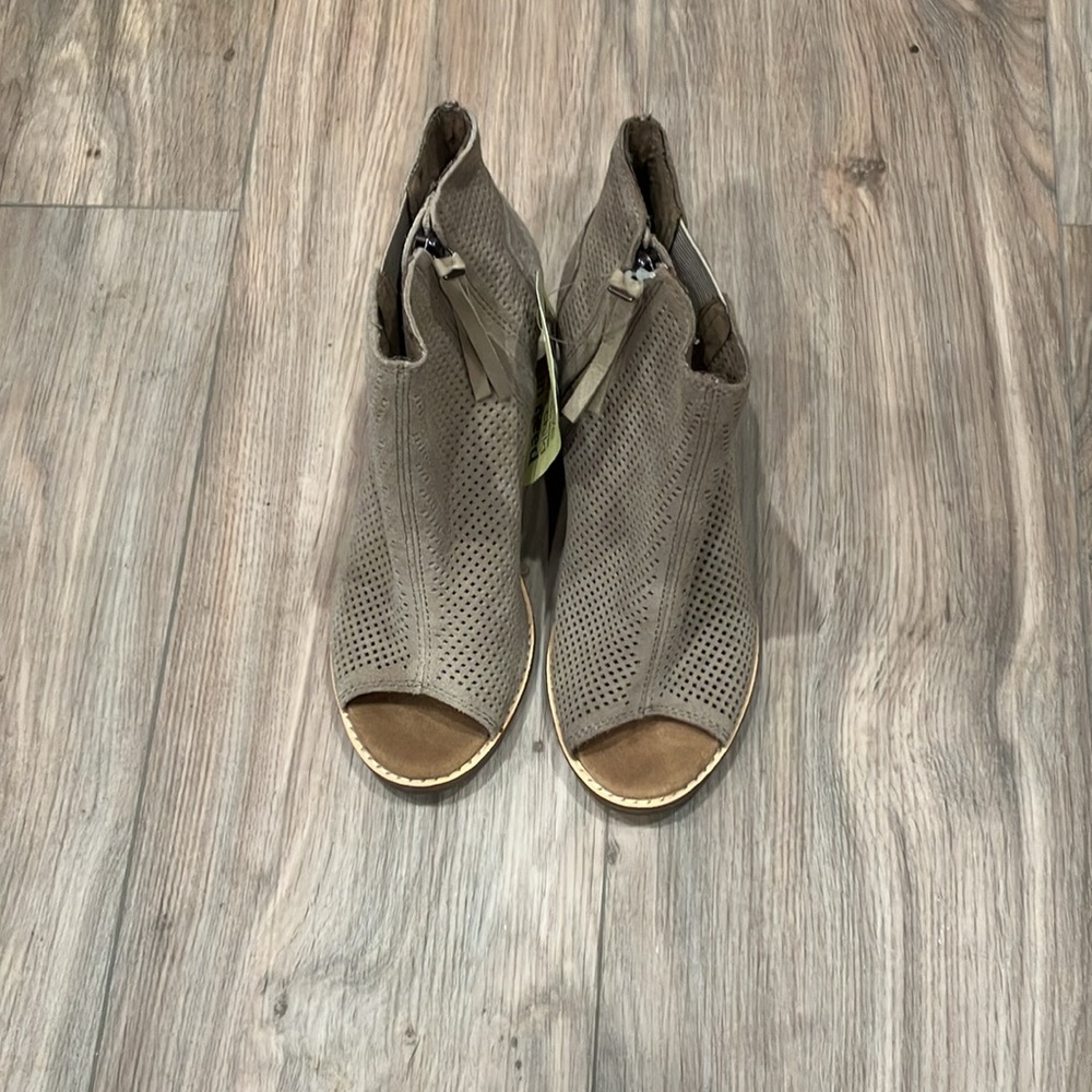 NWT LADIES TOMS MAJORCA PEEP TOE BOOTS SIZE 5.5 - Picture 6 of 8